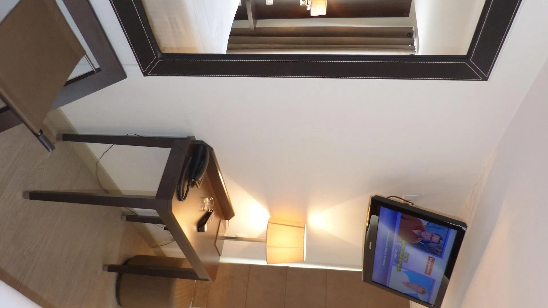 Little Regina Otel Paris