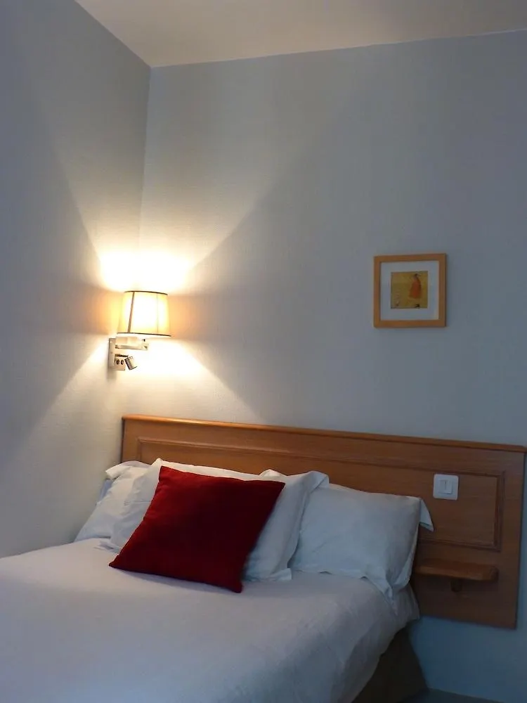 Otel Little Regina 2*
