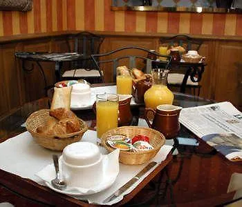 Otel Little Regina Paris
